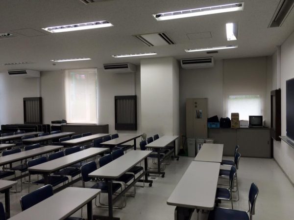 東京都　学校会議室　昭和第一学園高等学校